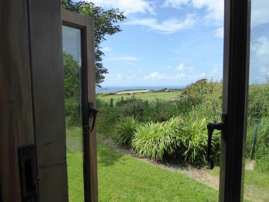 Lower Tresmorn Farmhouse Crackington Haven Exteriér fotografie